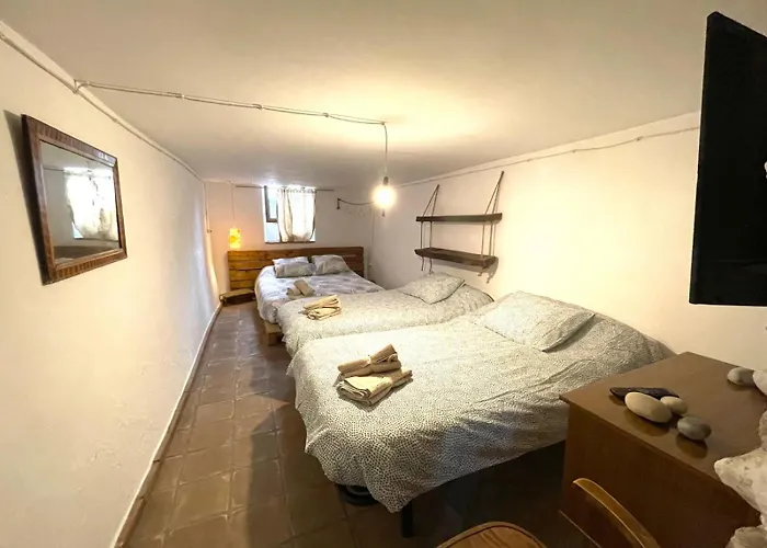 Casa Cuadras Nyaraló Granada